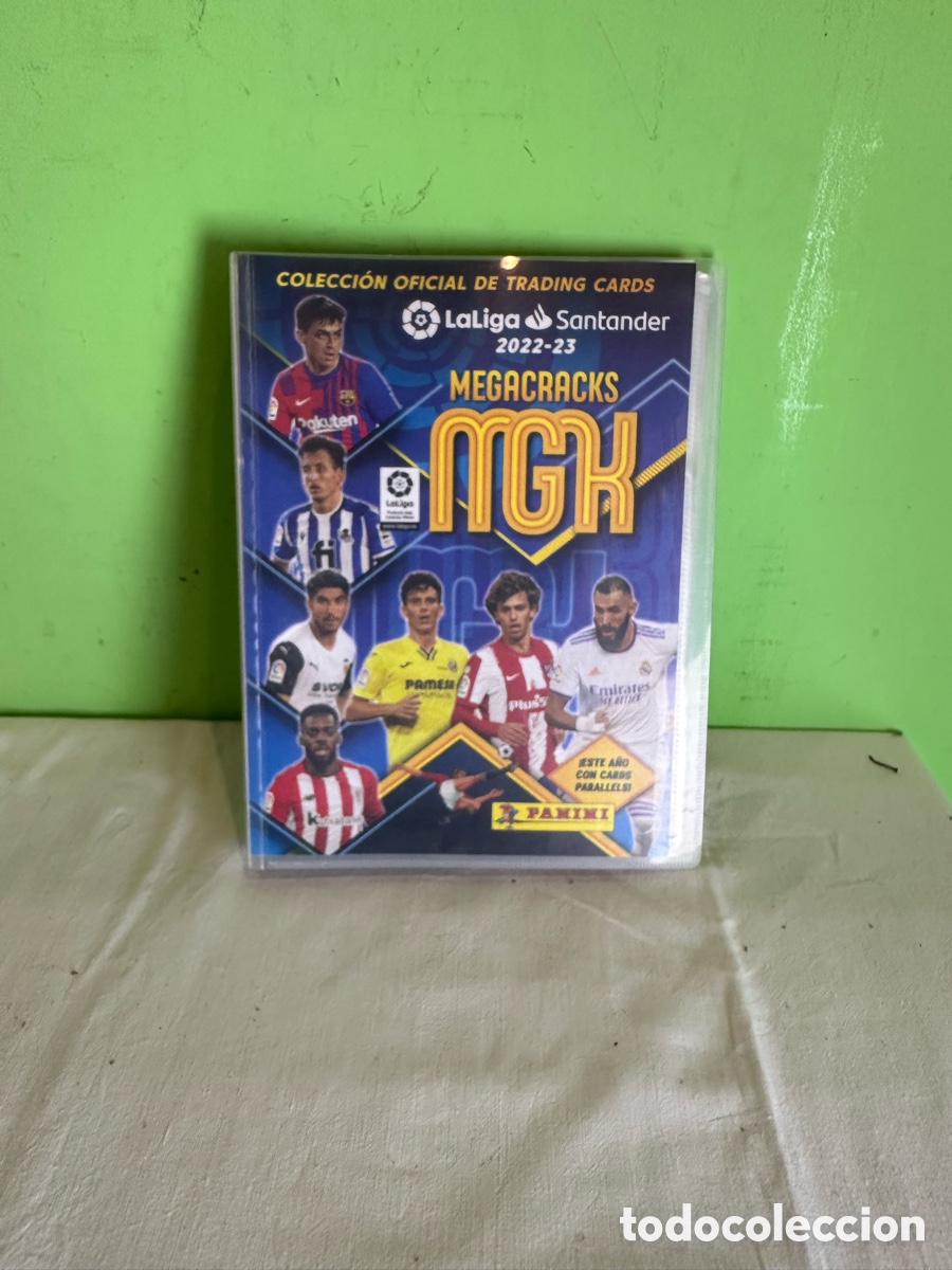 &Aacute;lbum de f&uacute;tbol completo: colecci&oacute;n de 172 cromos Panini Megacracks correspondiente a la temporada 2023-24 de LaLiga