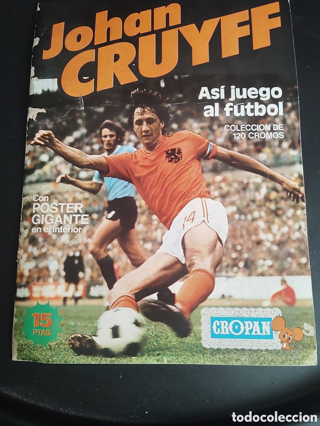 &Aacute;lbum de f&uacute;tbol completo: Album plancha. As&iacute; juego al f&uacute;tbol. Cruyff. Cropan 1977. Con poster central.