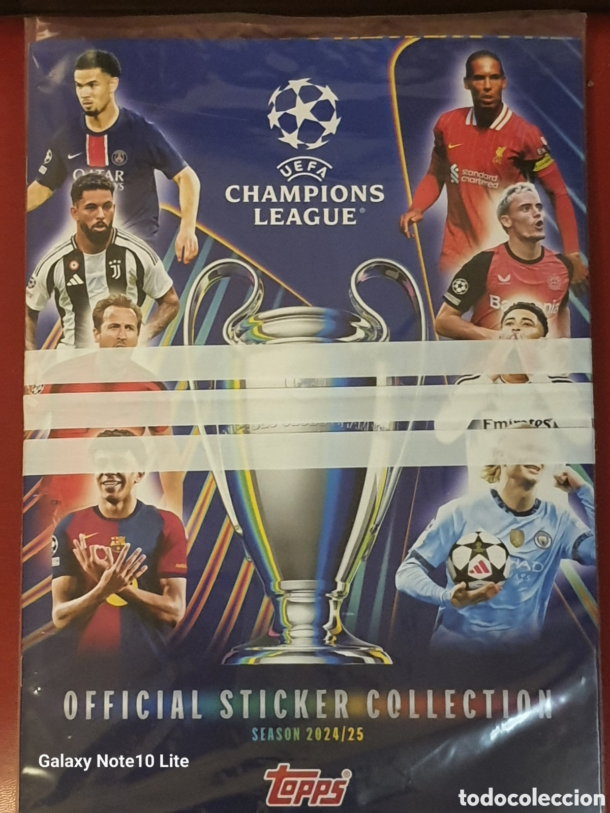 &Aacute;lbum de f&uacute;tbol completo: TOPPS UEFA CHAMPIONS LEAGUE 2024-2025 COLECCION COMPLETA ALBUM PLANCHA Y 531 CROMOS SIN PEGAR
