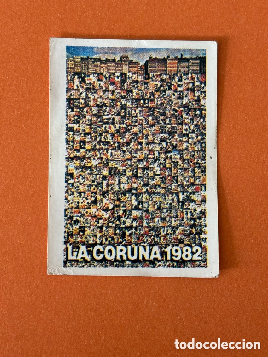 &Aacute;lbum de f&uacute;tbol completo: CARTEL CIUDAD LA CORU&Ntilde;A 9 MUNDIAL ESPA&Ntilde;A 1982 82 PANINI NUNCA PEGADO SIN PEGAR