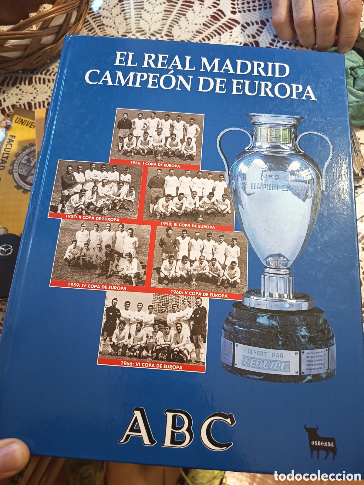 &Aacute;lbum de f&uacute;tbol completo: El Real Madrid Campe&oacute;n de europa ABC encuadernado