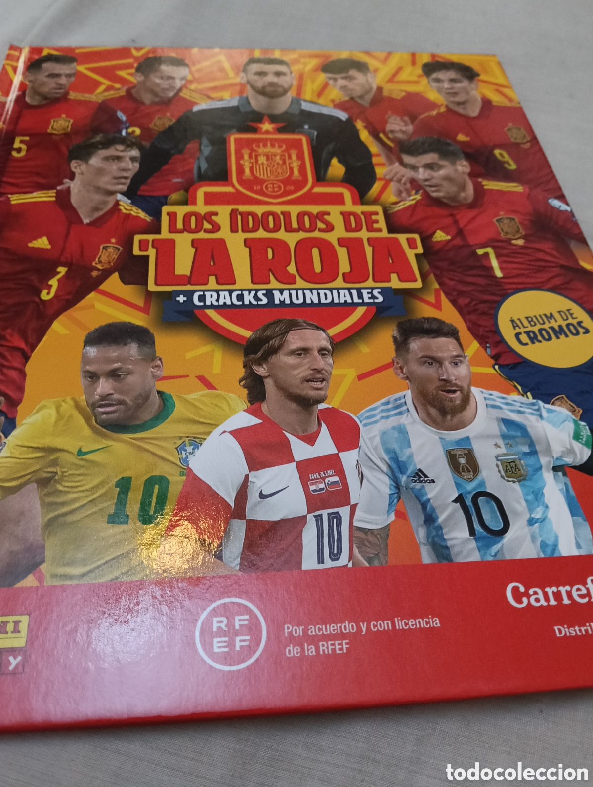 &Aacute;lbum de f&uacute;tbol completo: &Aacute;lbum del Carrefour los &Iacute;dolos de la Roja