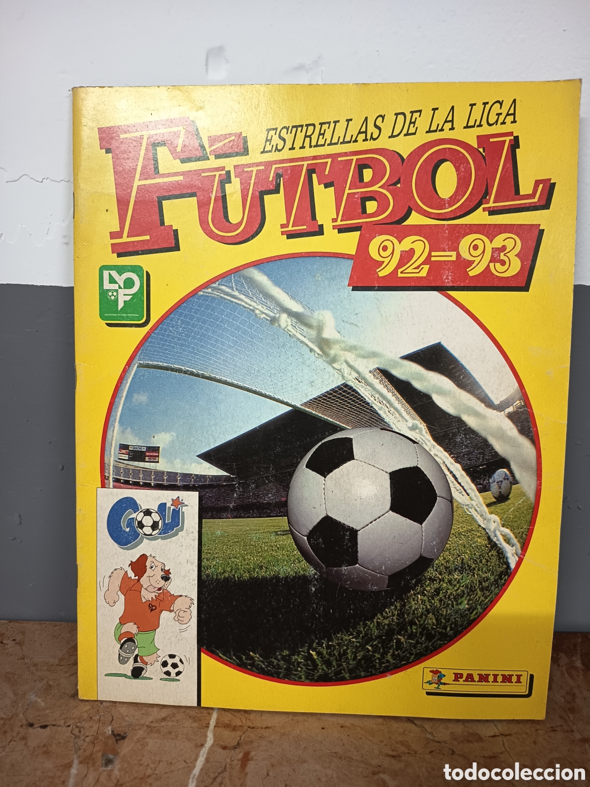 Vollst&auml;ndige Fu&szlig;ballsammelalben: ESTRELLAS DE LA LIGA FUTBOL 92-93 COMPLETO