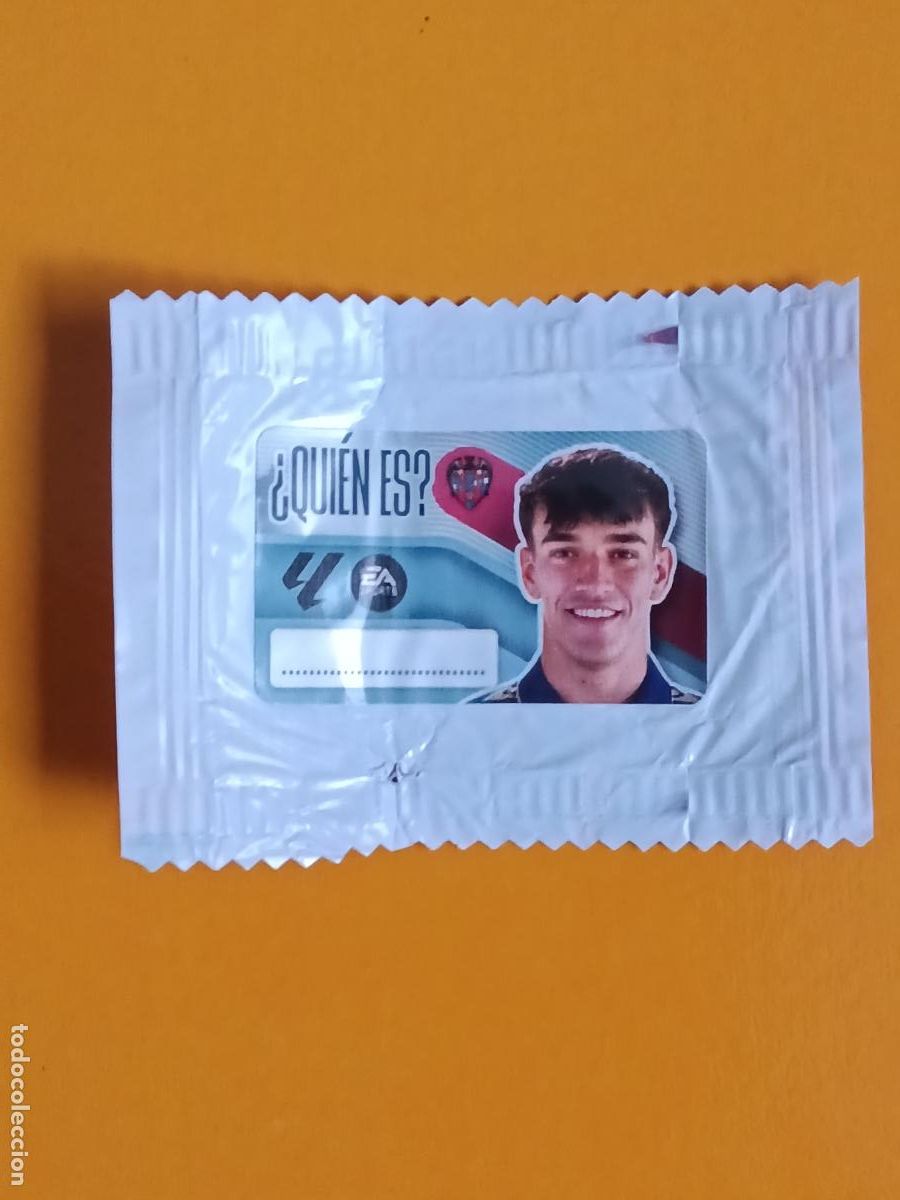 Album de football complet: LEVANTE U.D. QUI&Eacute;N ES?. CHICLE LIGA ESTE 2026-27. PANINI