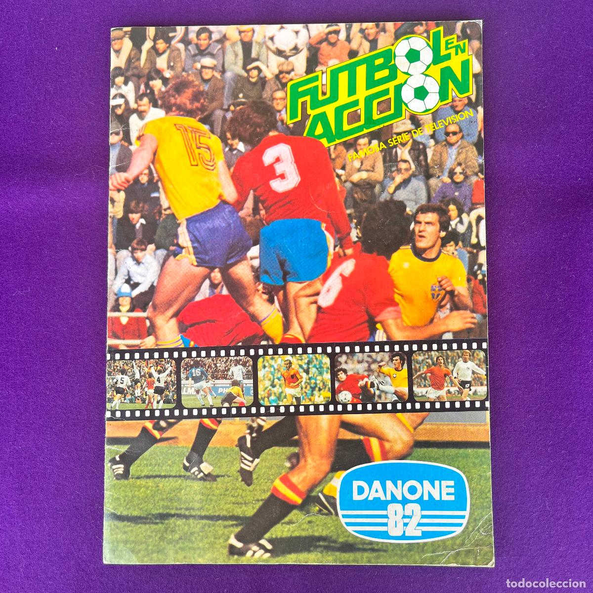 Caderneta de futebol completa: ALBUM DE CROMOS FUTBOL. FUTBOL EN ACCION. DANONE 82. COMPLETO.