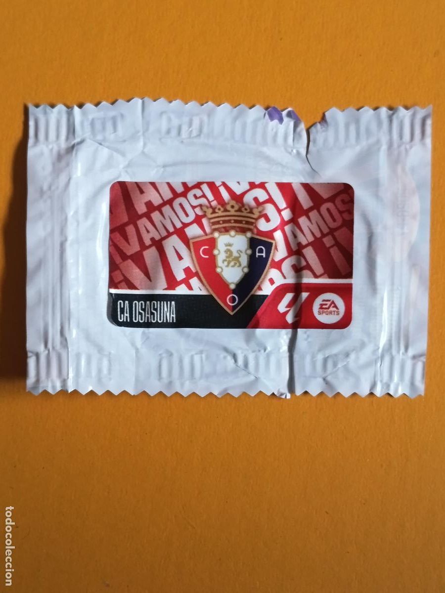 Vollst&auml;ndige Fu&szlig;ballsammelalben: C. AT OSASUNA. &iexcl;VAMOS! CHICLE LIGA ESTE 2026-27. PANINI