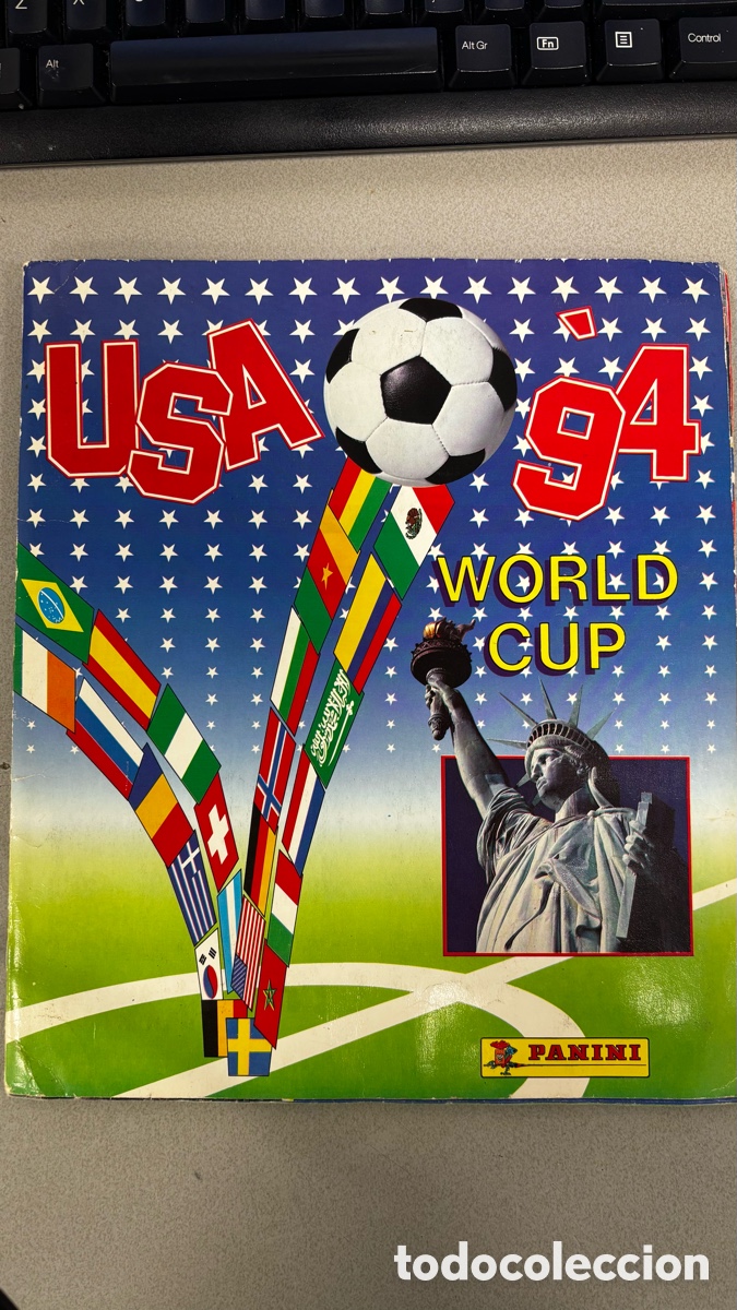 &Aacute;lbum de f&uacute;tbol completo: &Aacute;lbum Mundial USA 94. Completo. Pegado.