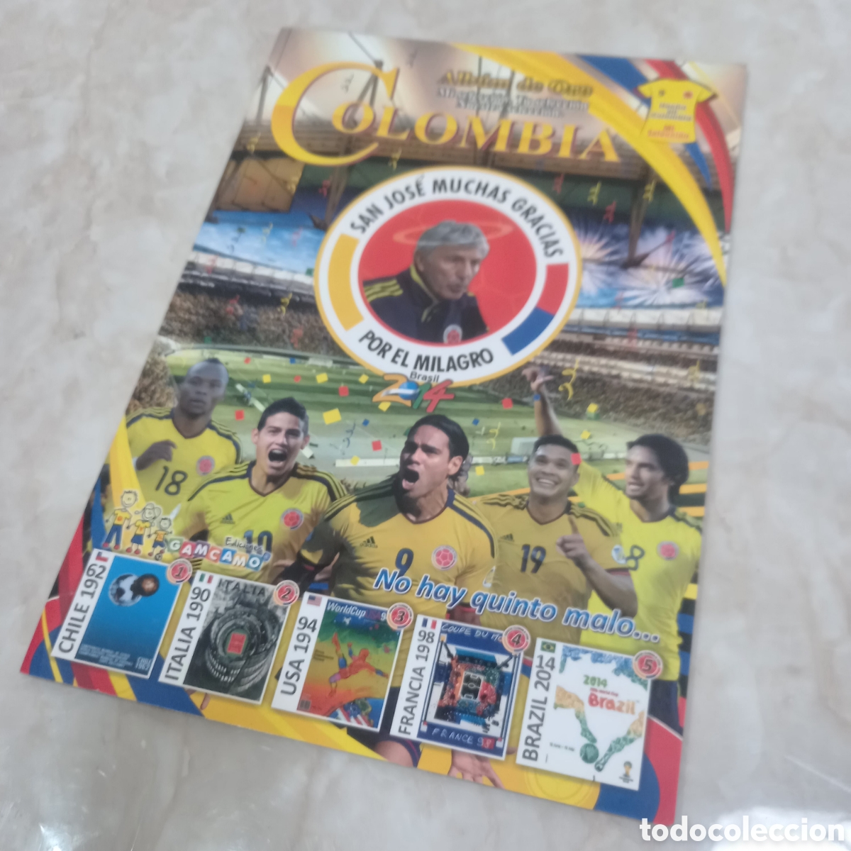 Caderneta de futebol completa: Album lleno cromos f&uacute;tbol selecci&oacute;n colombia Falcao James pekerman