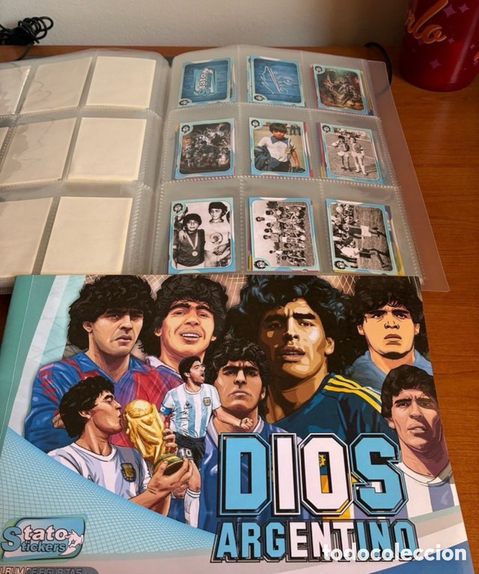 Complete Football Album: 4 &aacute;lbumes f&uacute;tbol. 3 Messi 1 Maradona