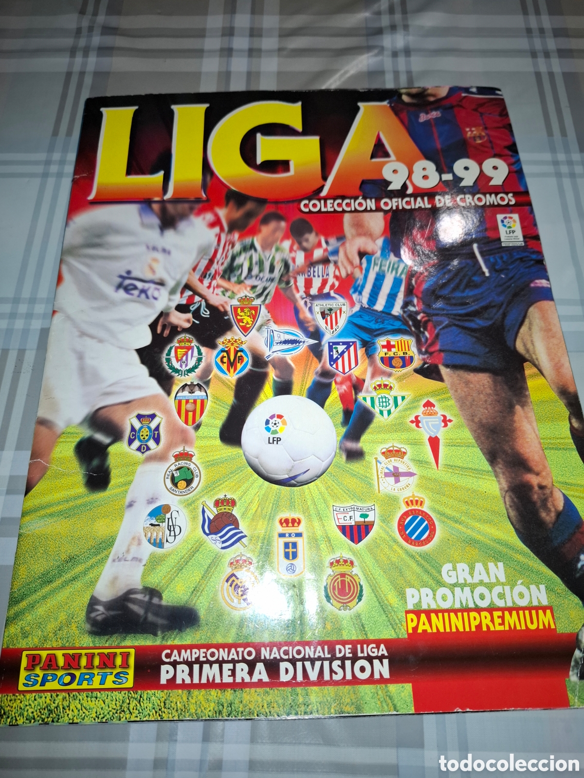 &Aacute;lbum de f&uacute;tbol completo: Liga 98 99 , Panini uno por casilla mas 11 dobles