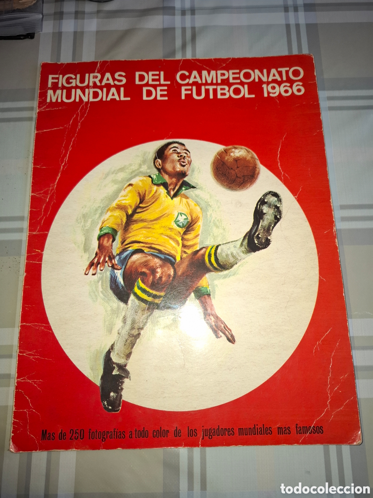 &Aacute;lbum de f&uacute;tbol completo: Figuras del campeonato mundial de futbol de 1966, aspecto de &aacute;lbum de cromos, NO ES UN ALBUM