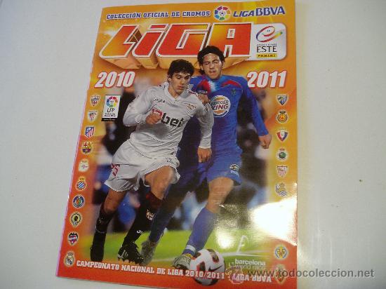 Sports collectibles: album futbol liga este 2010  2011 tiene 212 cromos pegados