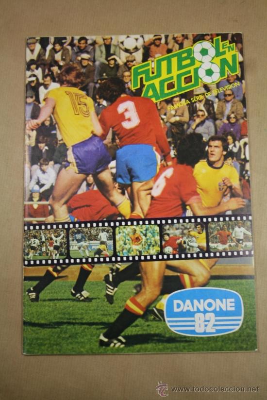 Sports collectibles: &Aacute;lbum de Cromos F&uacute;tbol en Acci&oacute;n, Editado por Danone - Incompleto.