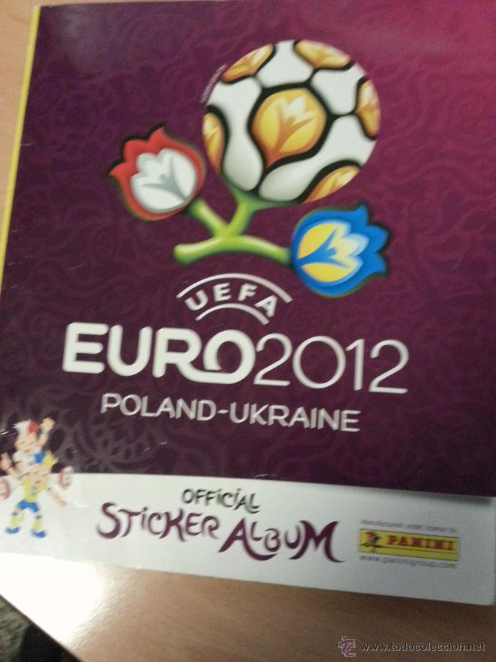 Colecionismo desportivo: ALBUM EURO 2012.TIENE 38 CROMOS PEGADOS