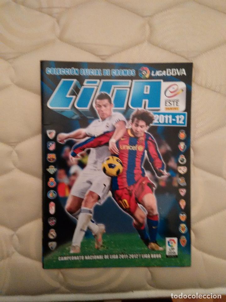Sports collectibles: &Aacute;LBUM DE FUTBOL LIGA 2011-2012, 11-12 EDICIONES ESTE, VAC&Iacute;O