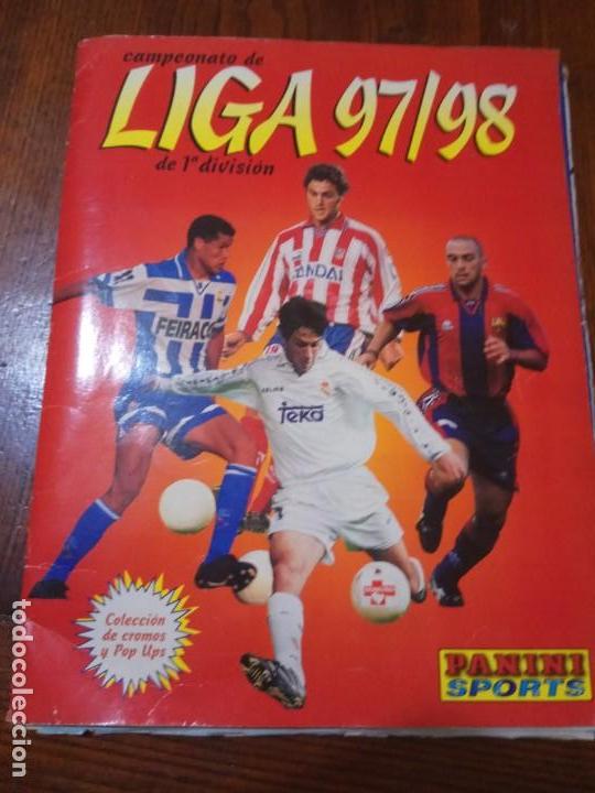 Sports collectibles: ALBUM CAMPEONATO LIGA 97/98 DE PANINI CON 391 CROMOS ( INCOMPLETO ).