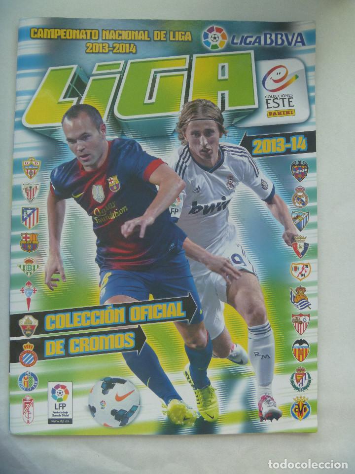 Sports collectibles: ALBUM DE CROMOS DE FUTBOL , LIGA 2013 - 2014. COLECCIONES ESTE CON 140 CROMOS PEGADOS