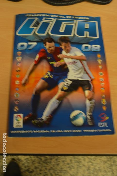Sports collectibles: ALBUM LIGA ESTE 2007-08.FALTAN 15 DE LOS 576 CROMOS QUE FORMAN LA COLECCION