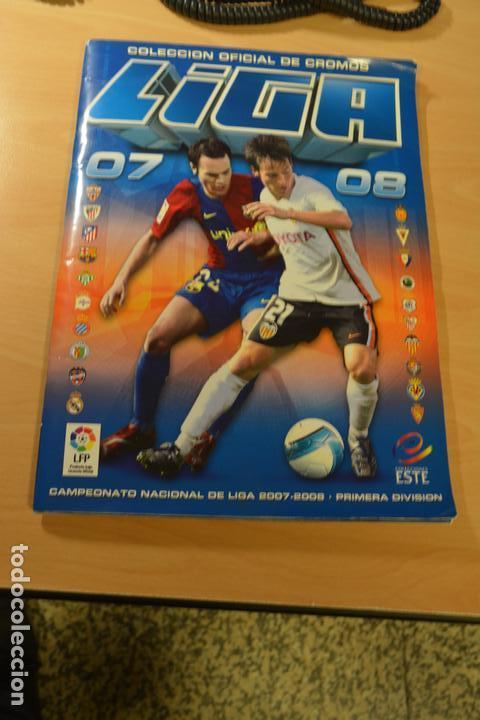 Sports collectibles: ALBUM LIGA ESTE 2007-08.FALTAN 39 DE LOS 576 CROMOS QUE FORMAN LA COLECCION
