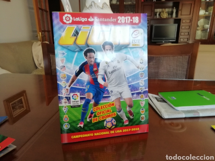 Collectionnisme sportif: Album plancha vac&iacute;o. 2017 2018.