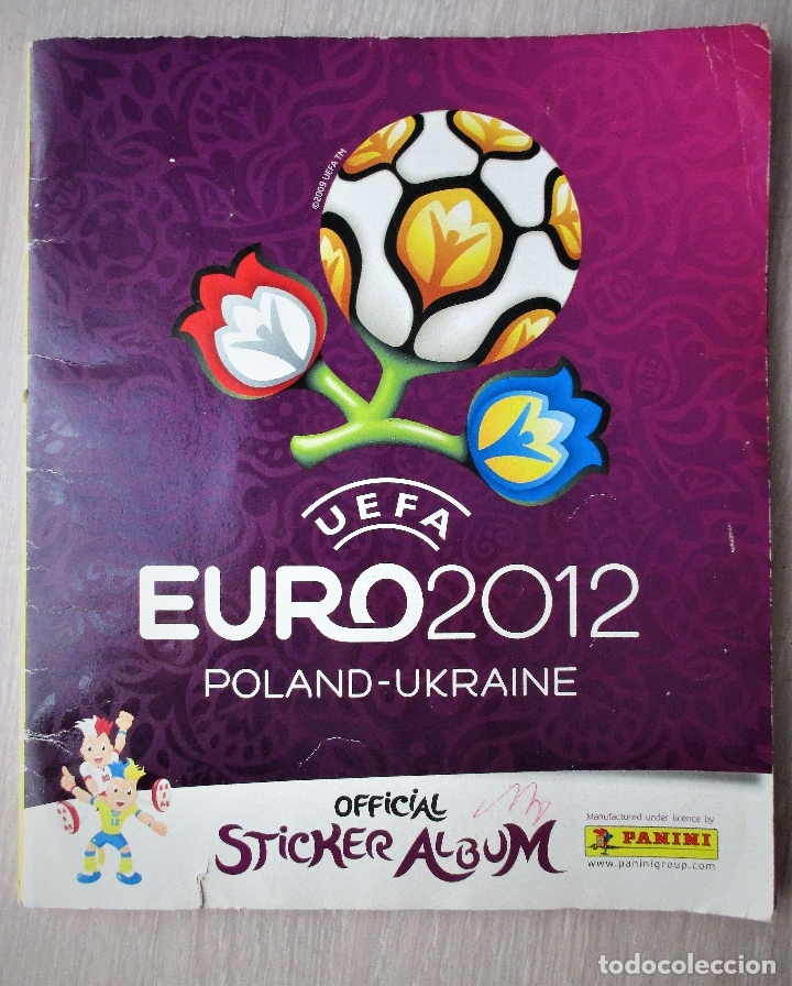 Collezionismo sportivo: EURO 2012. ALB&Uacute;M CON 380 CROMOS PEGADOS.