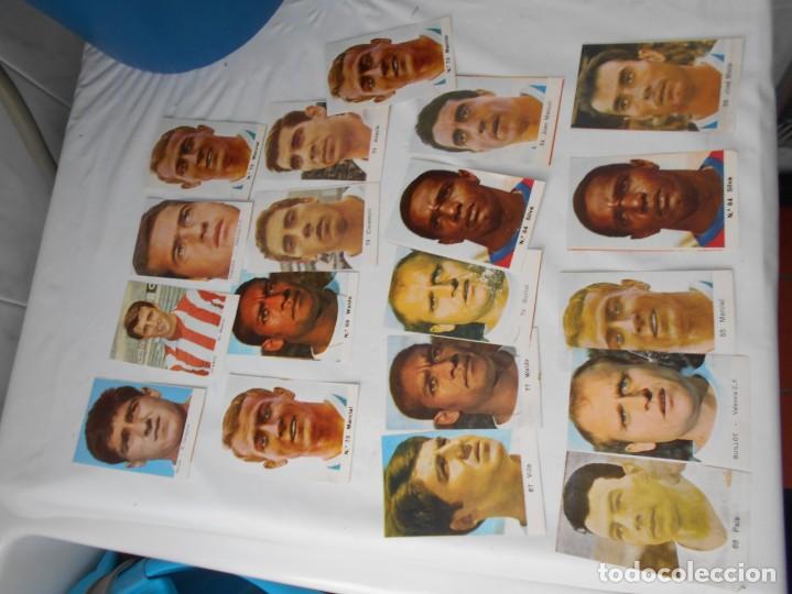 Colecionismo desportivo: cromos de futbol a&ntilde;os 60-70 muy raros lote de 19