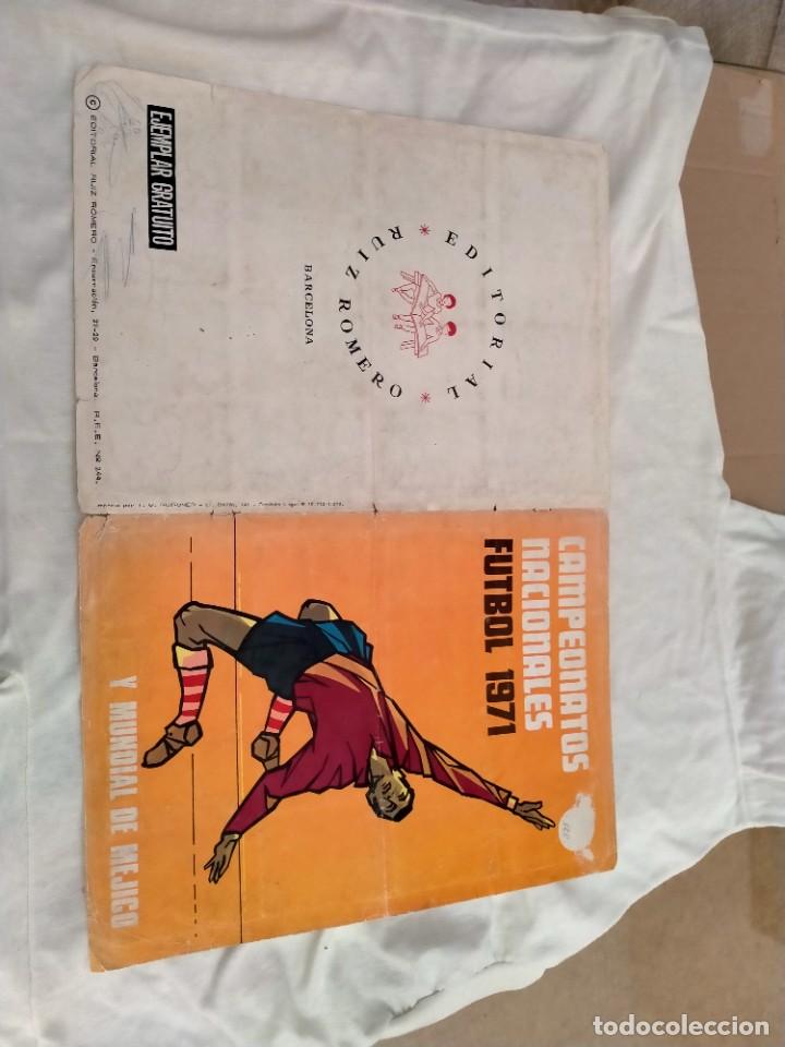 Collectionnisme sportif: portadas de album de futbol de 1971 y mundial de mejico