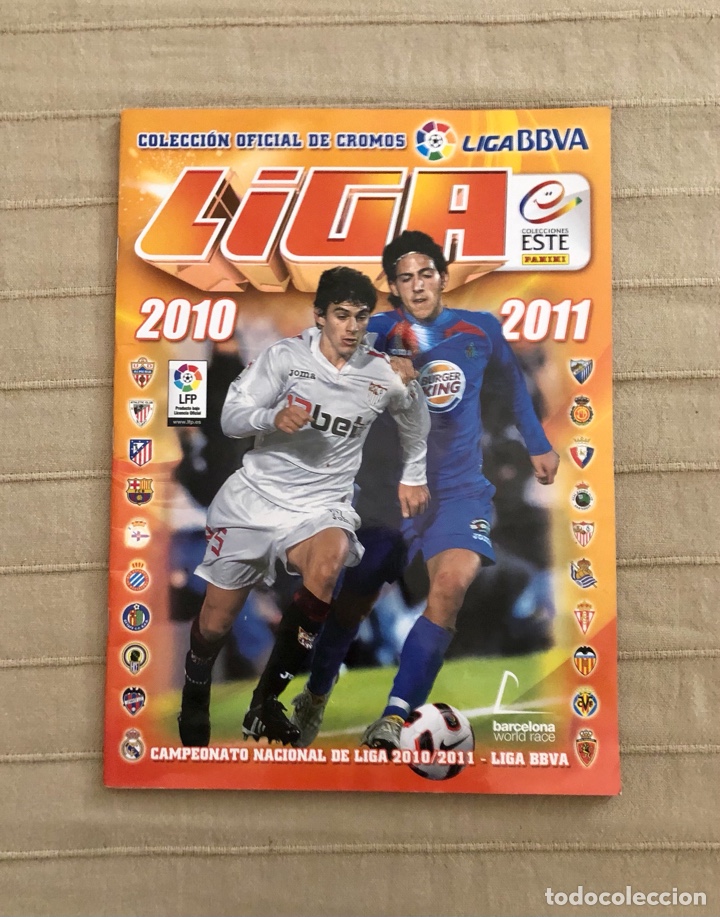 Collectionnisme sportif: &Aacute;LBUM LIGA 2010-2011, &Aacute;LBUM VAC&Iacute;O, A&Ntilde;O 2010, (PANINI).