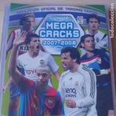 Coleccionismo deportivo: ALBUM MEGACRACKS 2007-2008 (07-08) CON 100 CARDS. INCLUYE MESSI Nº 69 Y VAN NISTELROOY Nº 388. Lote 358319000