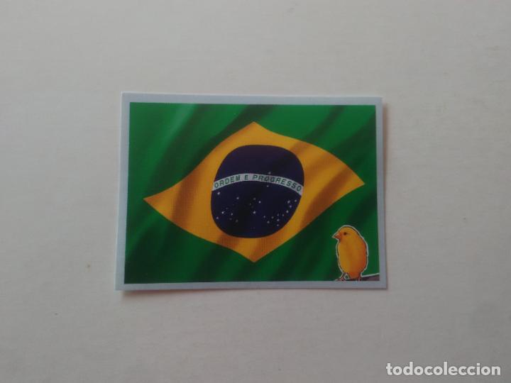 Colecionismo desportivo: 153 BANDERA SELECCI&Oacute;N BRASIL CROMO STICKER FUTBOL GOOOLMANIA 2018 APSOLUT VELPRO