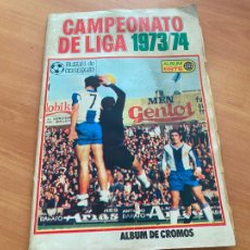 Coleccionismo deportivo: ALBUM CAMPEONATO DE LIGA 1973 1974 73 74 ESTE ORIGINAL CON 257 CROMOS PEGADOS (COIB217)