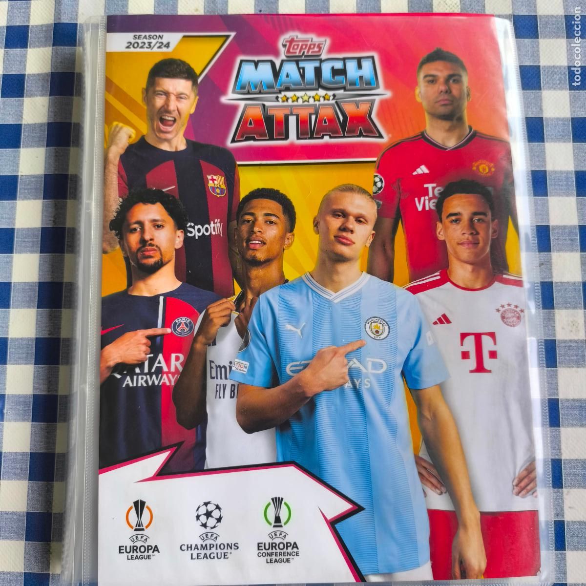 Collezionismo sportivo: Album Topps Match Attax 2023 2024 Uefa Champions League con 114 cards archivador