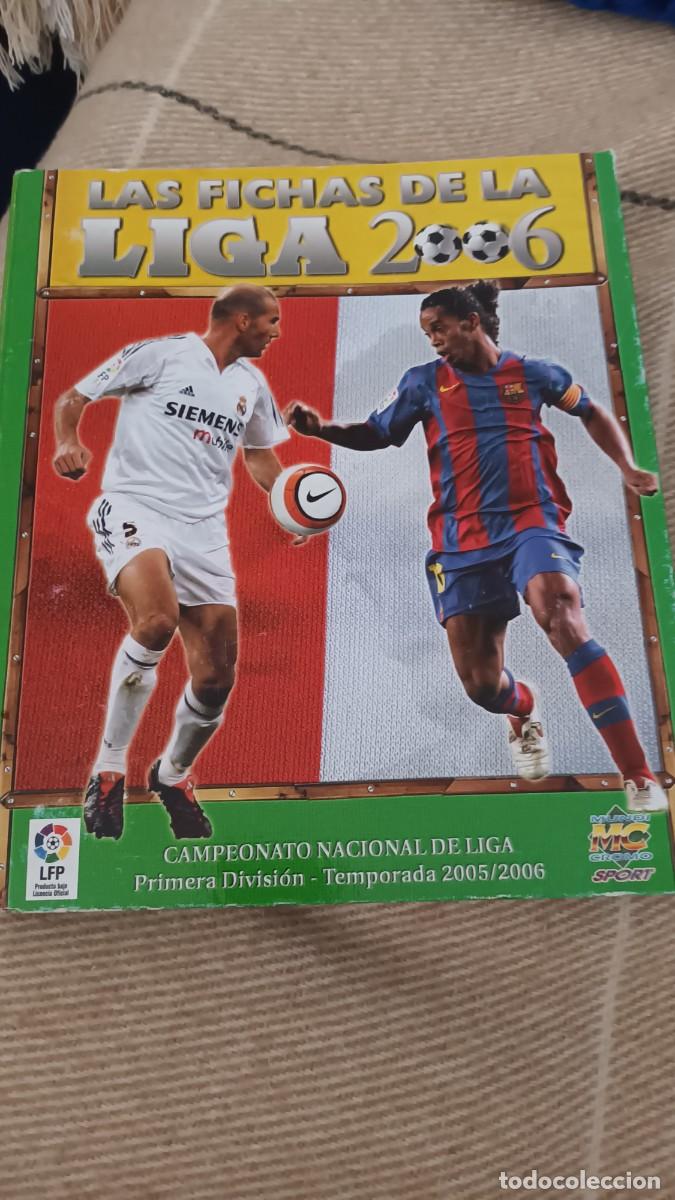 Coleccionismo deportivo: ALBUM ARCHIVADOR MUNDICROMO FICHAS 2006 CON 480 CROMOS 2009 2010 NO COMPLETO PLATINUM ULTIMA HORA