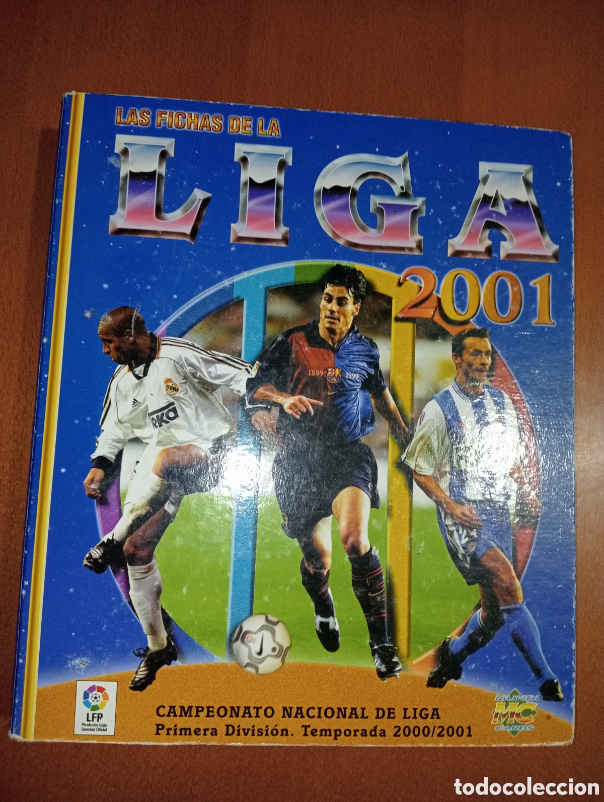 Coleccionismo deportivo: Archivador Las fichas de la liga 2000/01 mundicromo 2001
