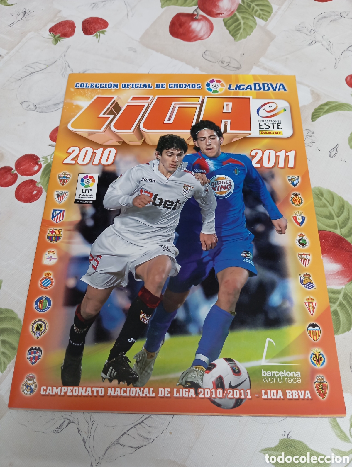Coleccionismo deportivo: ALBUM CROMOS LIGA 2010 2011 Liga Este 10 11