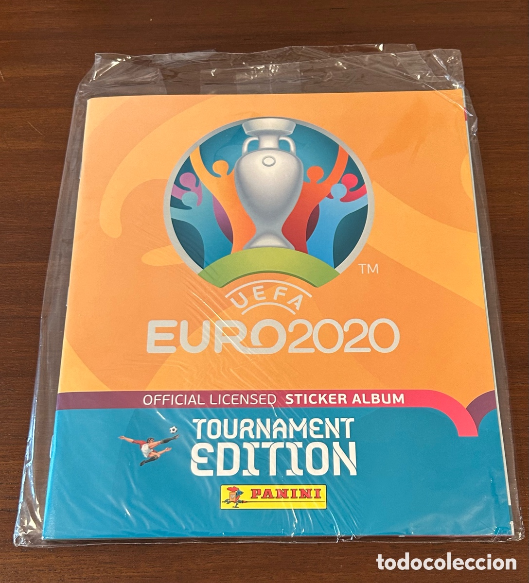 Sports collectibles: &Aacute;LBUM VAC&Iacute;O UEFA EURO 2020. PANINI