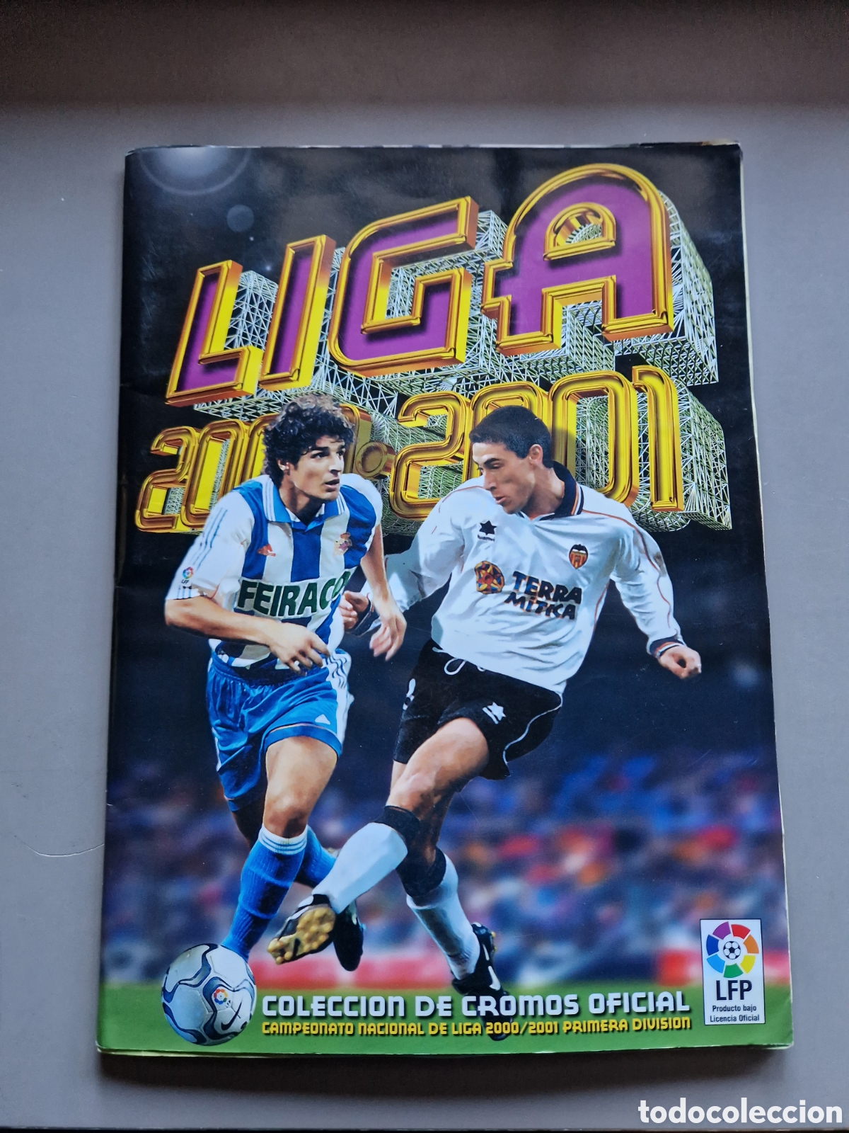 Coleccionismo deportivo: ALBUM LIGA ESTE 00 01 2000 2001 CON MUCHOS FICHAJES Y COLOCAS Y BAJAS