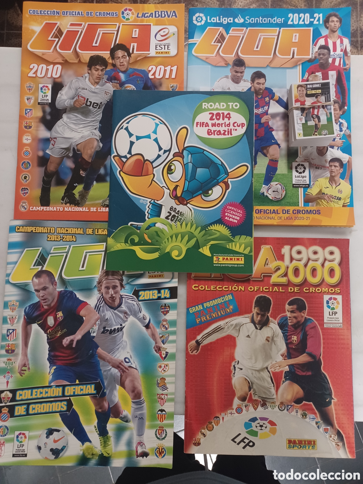 Sports collectibles: 5 &aacute;lbumes futbol incompletos