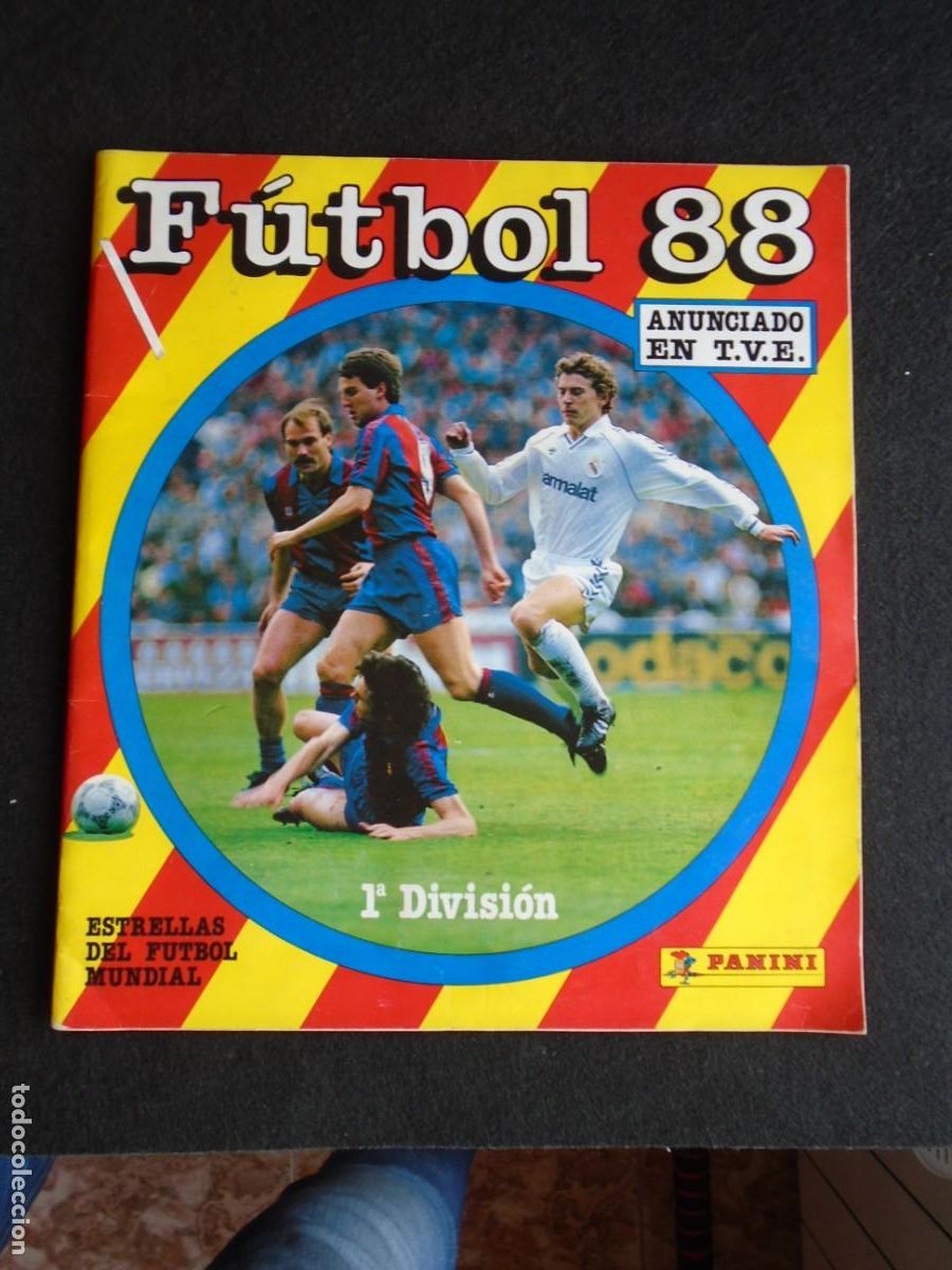 Sports collectibles: (AL-560)ALBUM CROMOS FUTBOL 88 1! DIVISION ESTRELLAS DE FUTBOL MUNDIAL PANINI CROMO DE MARADONA