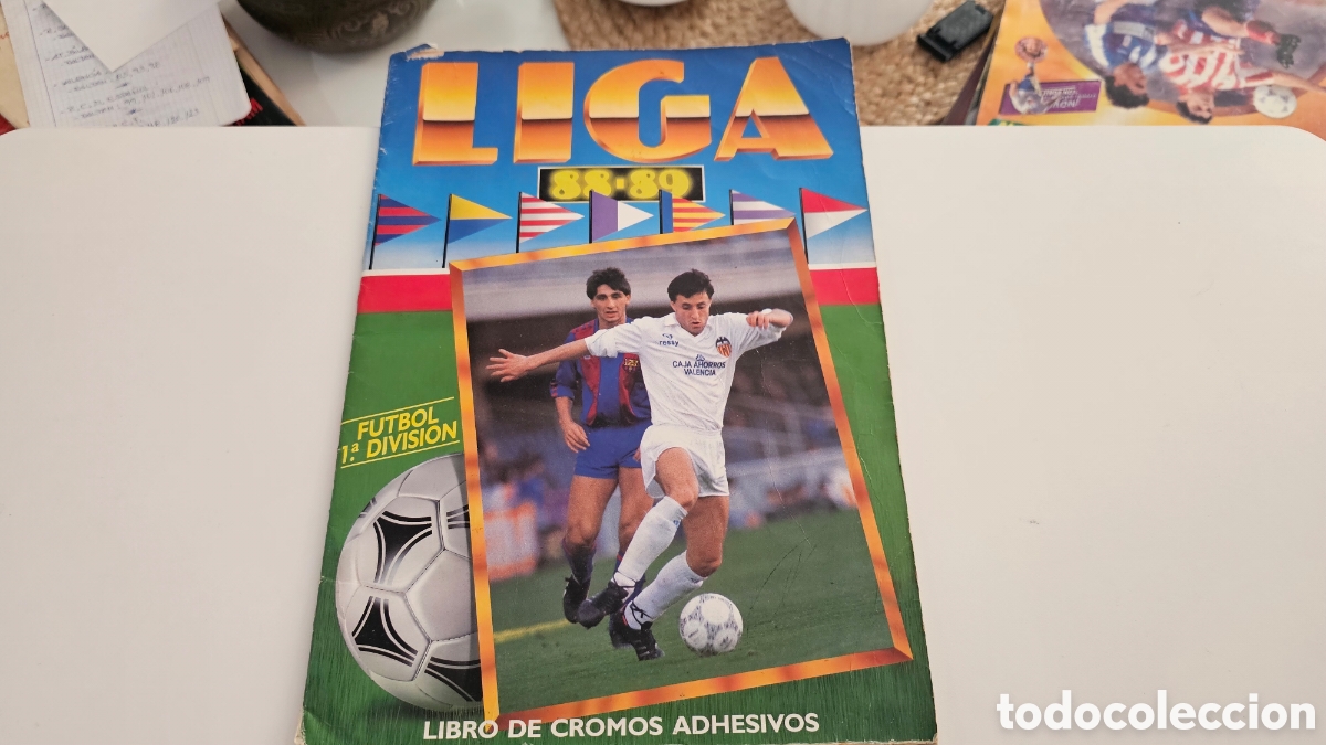 Collectionnisme sportif: &Aacute;lbum de cromos de f&uacute;tbol liga 88/89