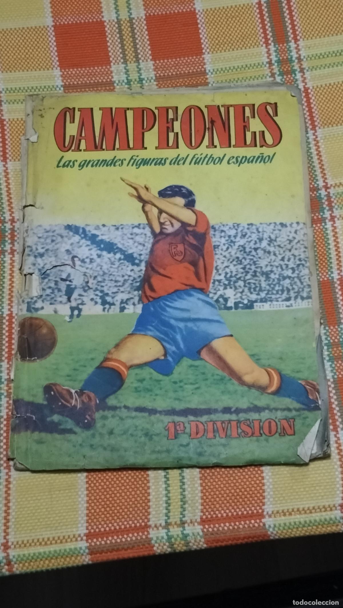 Coleccionismo deportivo: ANTIGUO ALBUN CAMPEONES 1&ordm; DIVISION DE FUTBOL