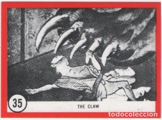 Colecionismo desportivo: Cromo E01111: Album 3-Famous Monsters Series, Card n&ordm; 35. The Claw - CAPTAIN CO.,