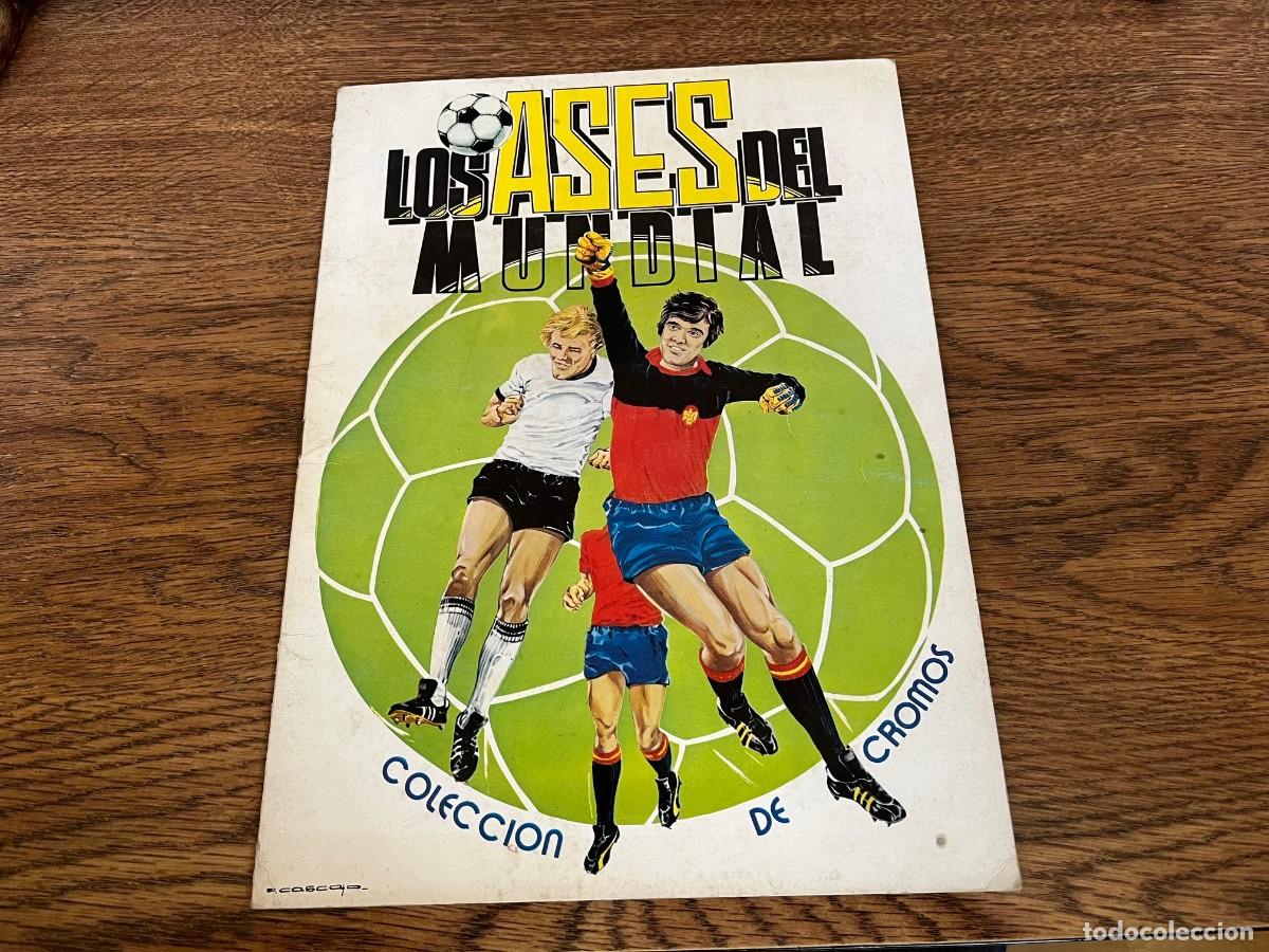 Coleccionismo deportivo: ALBUM CROMOS FUTBOL INCOMPLETO LOS ASES DEL MUNDIAL E. VENLICO CON 120 CROMOS APROX.