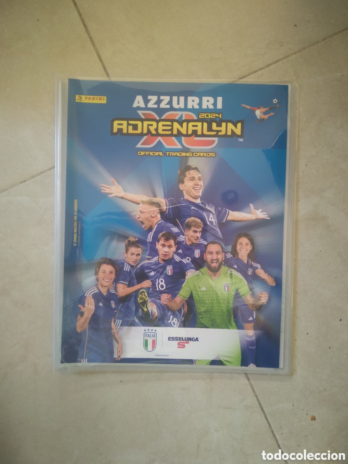 Coleccionismo deportivo: ALBUM VACIO CROMO FUTBOL PANINI ADRENALYN 2024 AZZURRI