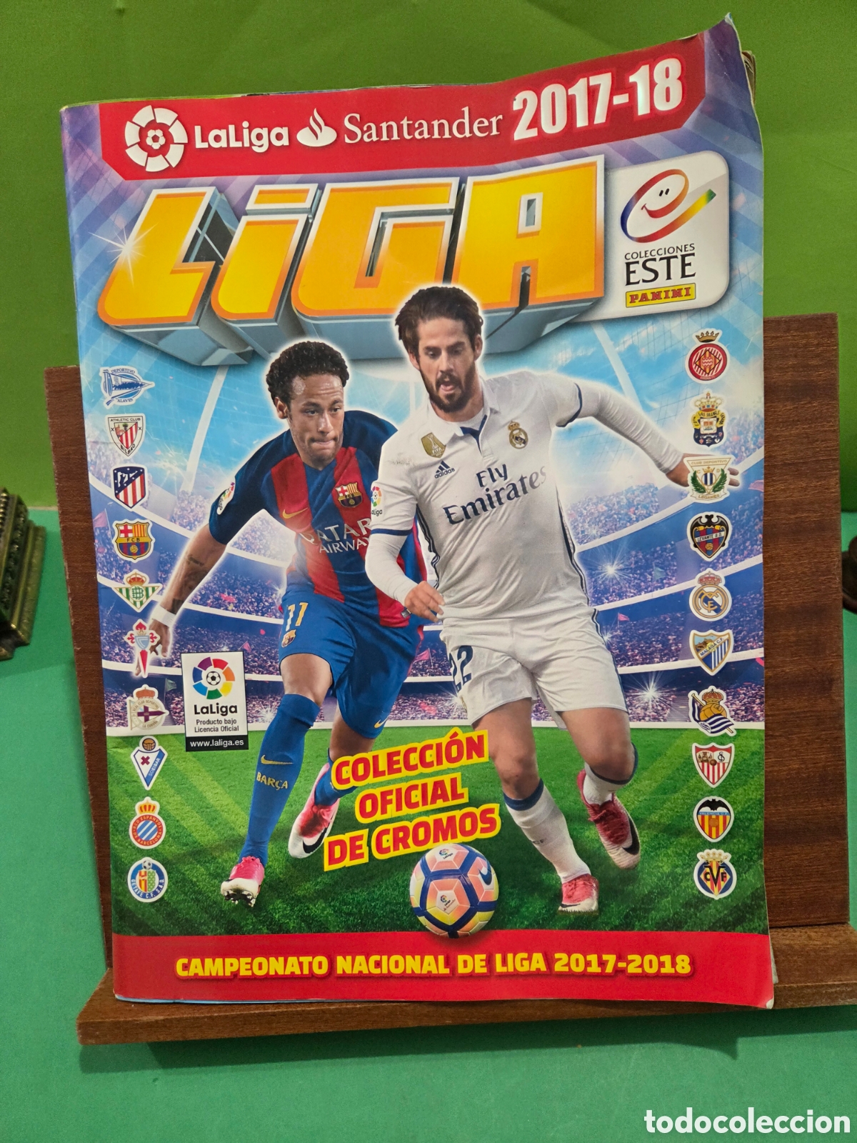 Coleccionismo deportivo: ALBUM DE CROMOS ESTE..&rdquo;&rdquo;LIGA 2017-18... INCOMPLETO...204 CROMOS PEGADOS...
