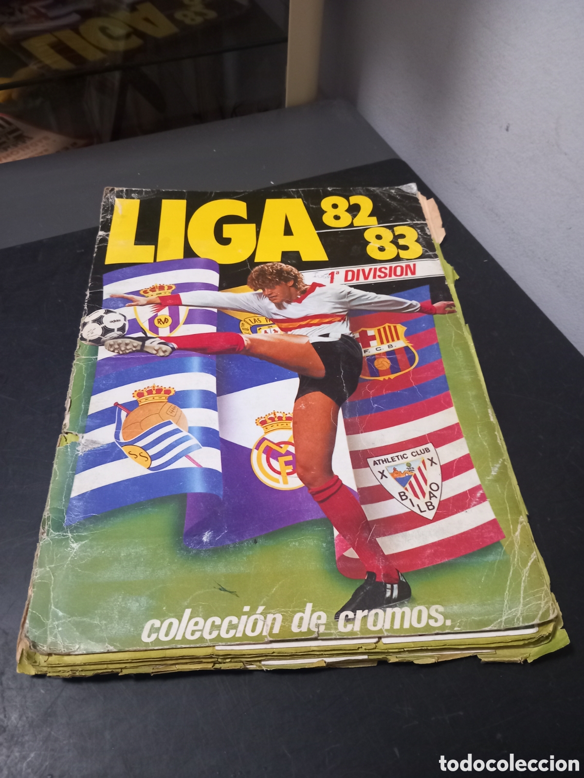 Coleccionismo deportivo: ALBUM FUTBOL LIGA 82/83 EDICIONES ESTE MUCHIS CROMOS IDEAL PARA RECUPERAR MUCHOS DOBLES ORIGINAL