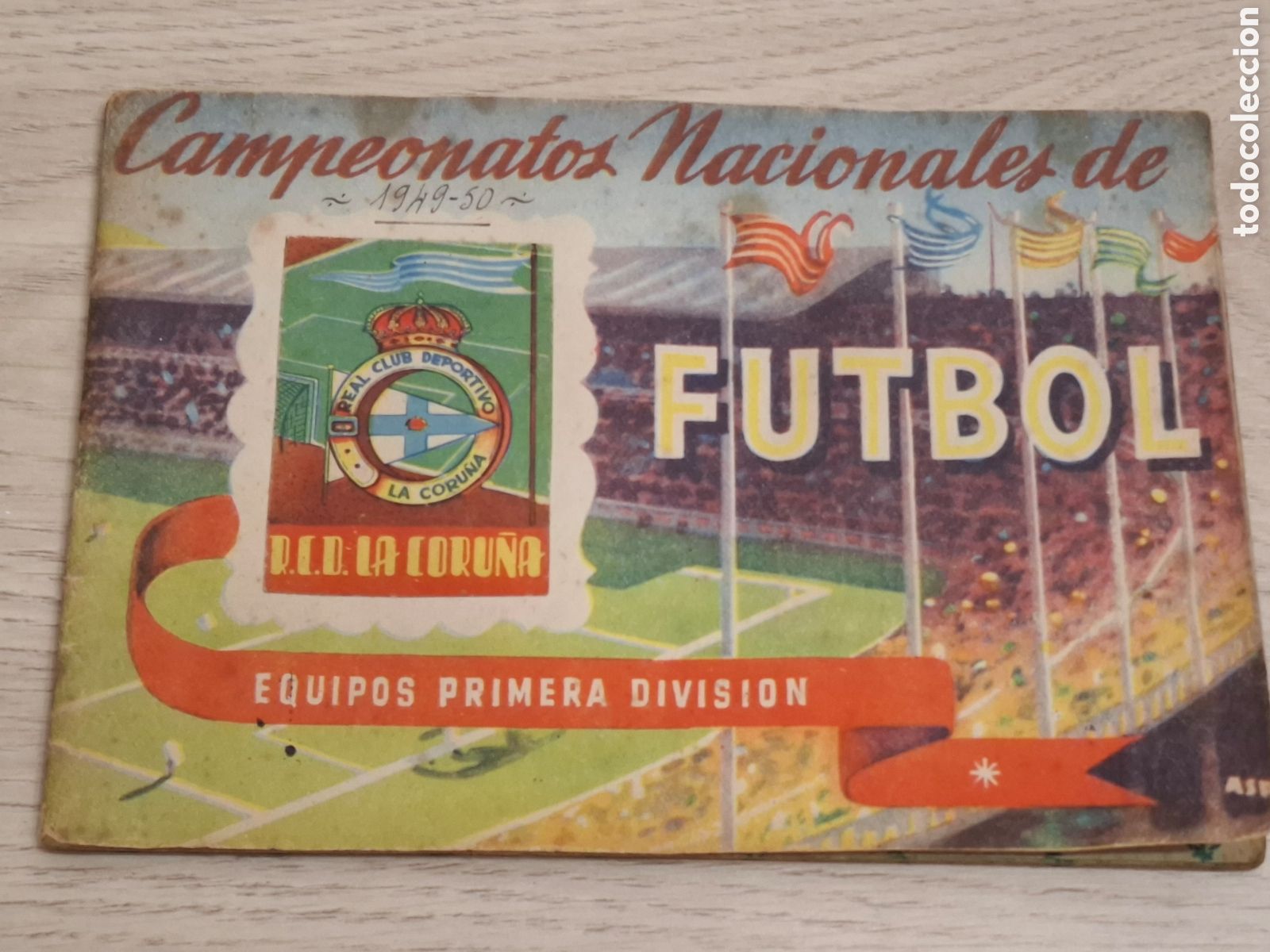 Coleccionismo deportivo: Deportivo de la Coru&ntilde;a, Ruiz Romero 1949-50, 17 cromos, con aut&oacute;grafos de 9 jugadores, f&uacute;tbol