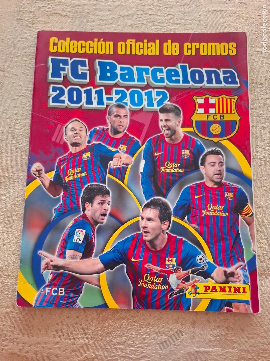 Sports collectibles: ALBUM VACIO COLECCI&Oacute;N OFICIAL FC. BARCELONA 2010 2011 (INCLUYE 117 118 MESSI SIN PEGAR)