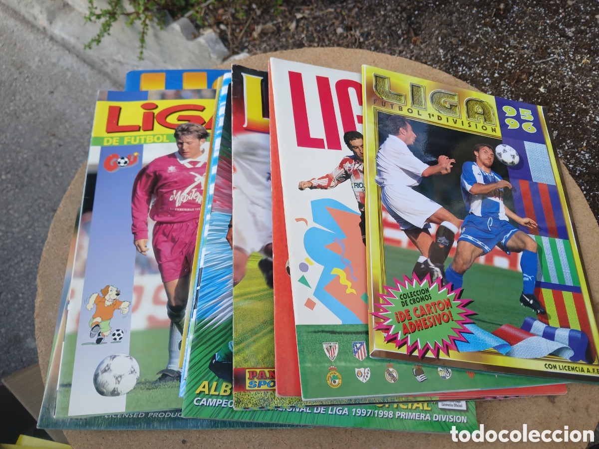 Coleccionismo deportivo: GRAN LOTE, 17 &Aacute;LBUM DE CROMOS DE F&Uacute;TBOL