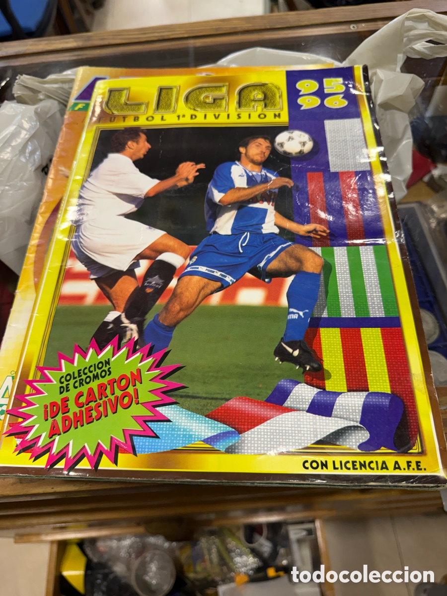 Coleccionismo deportivo: Lote de &aacute;lbumes de f&uacute;tbol, cantidad de cromos en la descripci&oacute;n